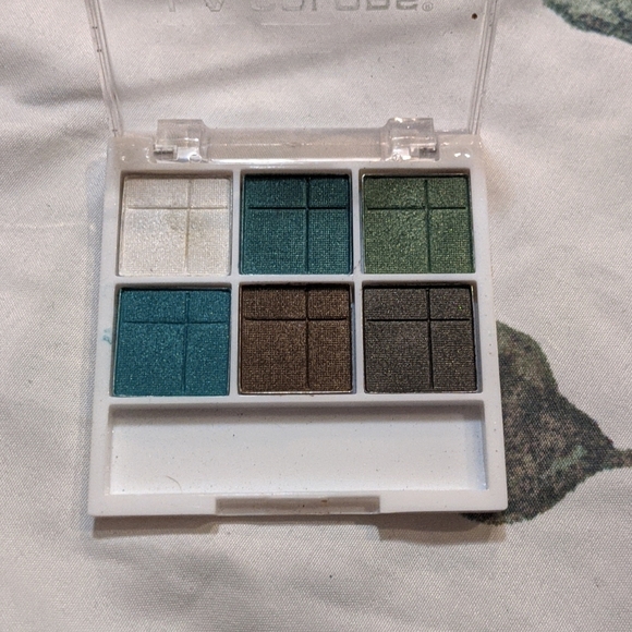 Drugstore Make-up bundle - Picture 3 of 5